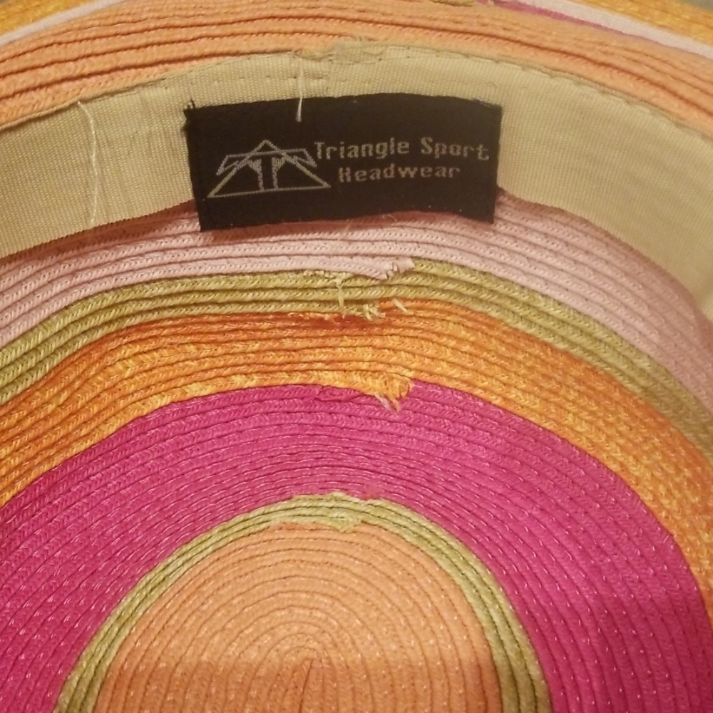 Colorful hat - Picture 3 of 6